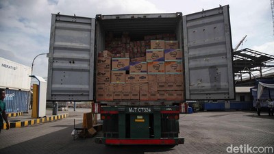Bantuan Kemanusiaan Dilepas dari Tanjung Priok ke Sumatera