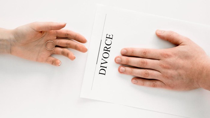Gray Divorce Itu Apa? Ini Pengertian, Penyebab, dan Cara Mencegahnya