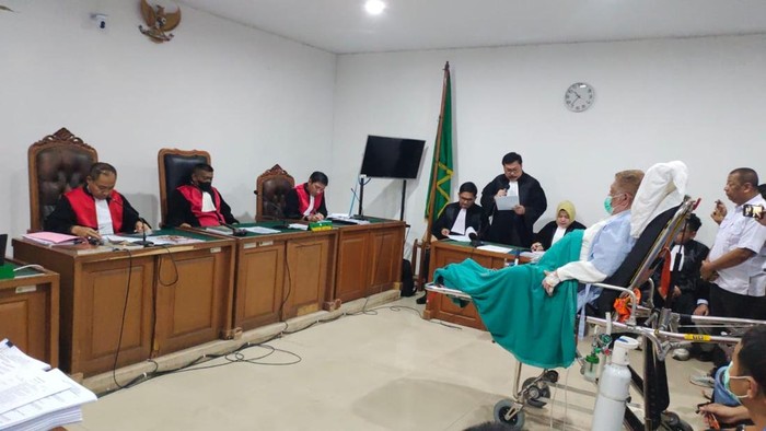 Kuasa Hukum Haji Alim Nilai Surat Dakwaan JPU Sarat Kejanggalan-Cacat Hukum