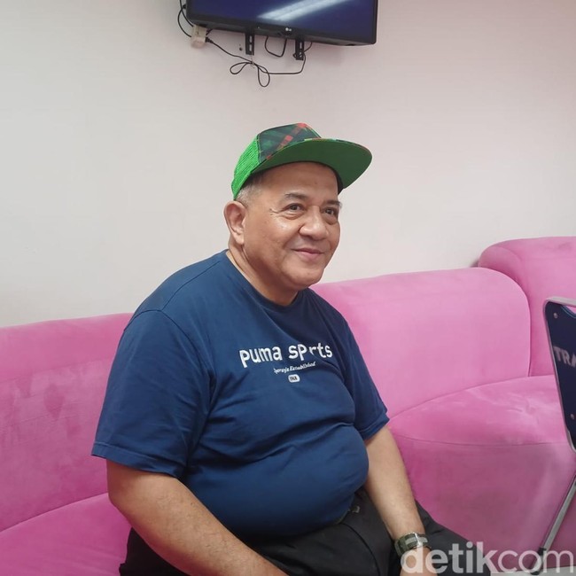 Harry De Fretes Kini Jualan Bubur, Saldo ATM Pernah Tinggal Rp 40 Ribu