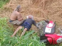 Diserempet Motor, Pria Karangasem Terperosok ke Sawah hingga Luka Robek