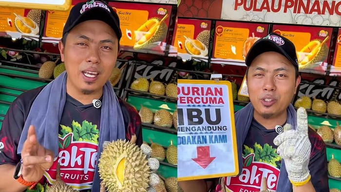 Ibu Hamil Dijamin Happy! Toko Ini Beri Gratis Durian Musang King