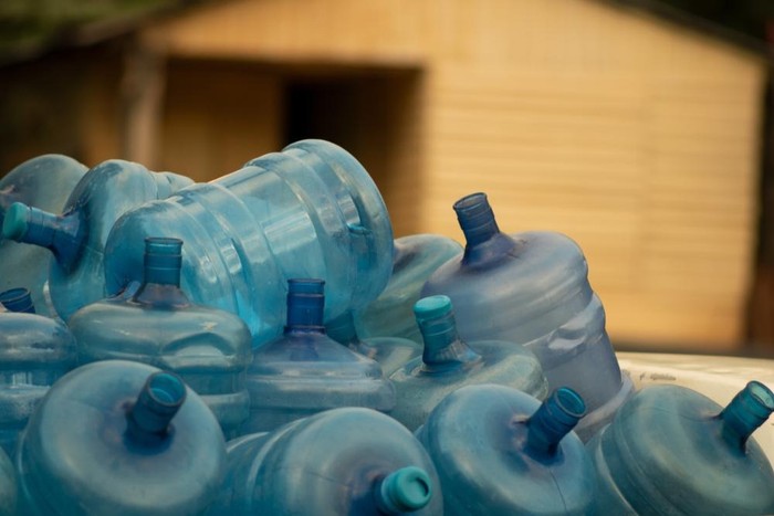 Investigasi KKI Ungkap Galon Lanjut Usia Masih Beredar Luas di Jabodetabek