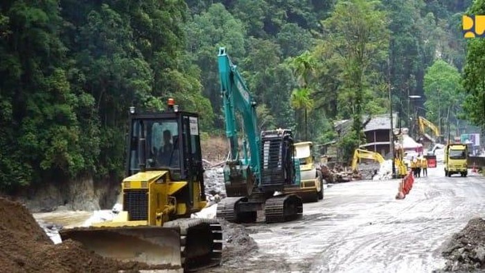 Jalur Padang-Bukittinggi via Lembah Anai Dibuka Terbatas Mulai Hari Ini