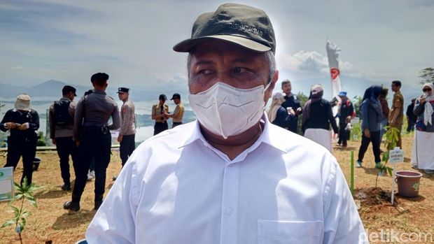 Kadishut Jabar Dodit Ardian Pancapana.