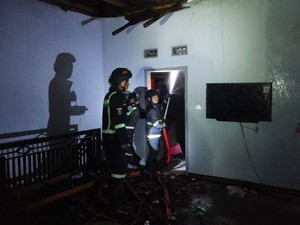 Lupa Matikan Api, Pabrik Tahu di Kuningan Hangus Terbakar