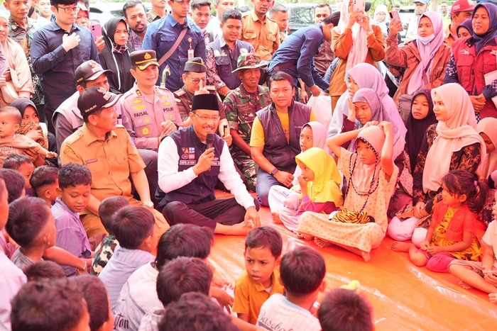Kemensos Salurkan Santunan Korban Meninggal Bencana Aceh, Sumut, & Sumbar