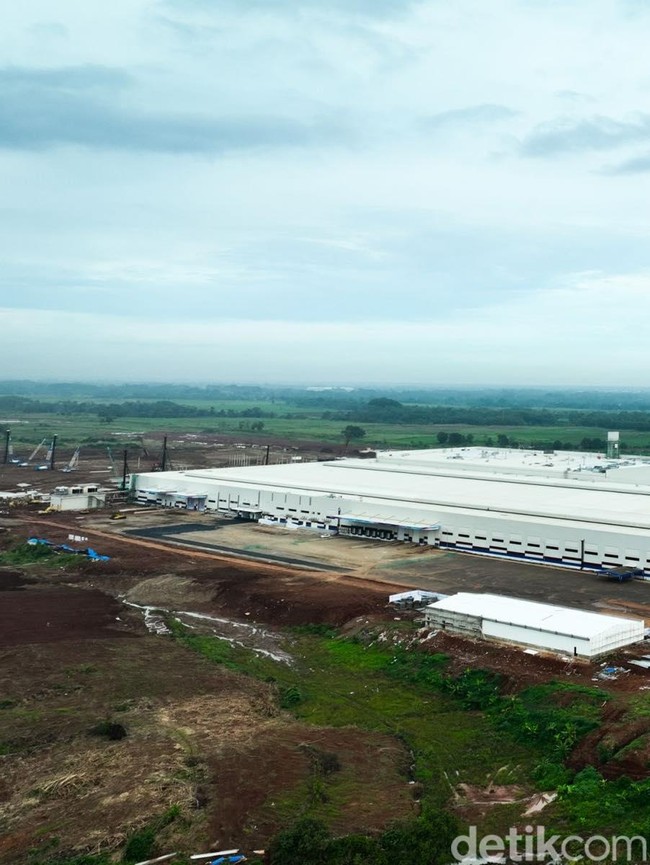 Pabrik EV VinFast Subang Resmi Beroperasi