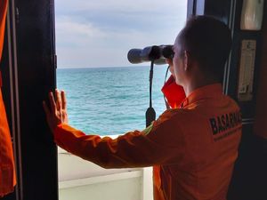 Kapal Nelayan Indramayu Tenggelam di Laut Jawa, 10 ABK Hilang