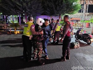 Nyamar Jadi TNI, Tiga Pencuri Motor Ditangkap di Gilimanuk