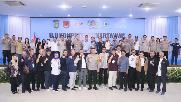 Polda Metro Jaya resmi menutup Uji Kompetensi Wartawan (UKW) 2025. Polda Metro Jaya resmi menutup Uji Kompetensi Wartawan (UKW) 2025, pada Selasa (16/12/2025).