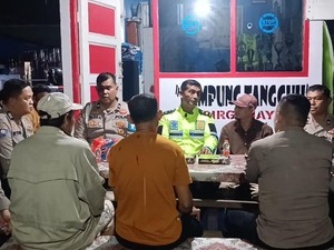 Polres Dumai Ngeronda Bareng Warga di Satkamling, Sosialisasi 110
