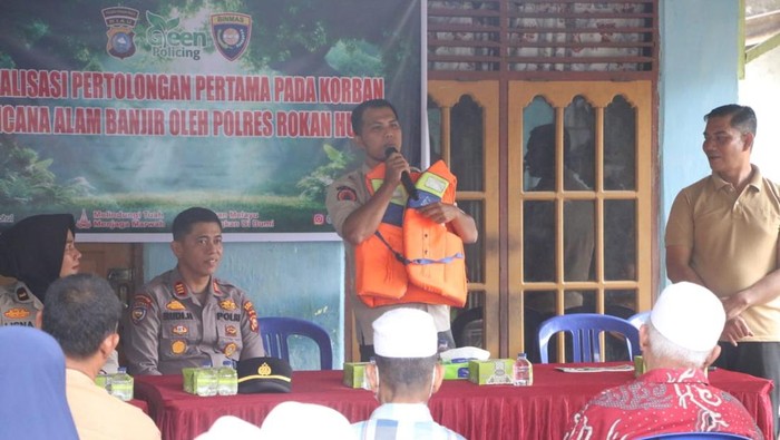 Polres Rohul Edukasi Pertolongan Pertama Bencana, Sasar Wilayah Rawan Banjir