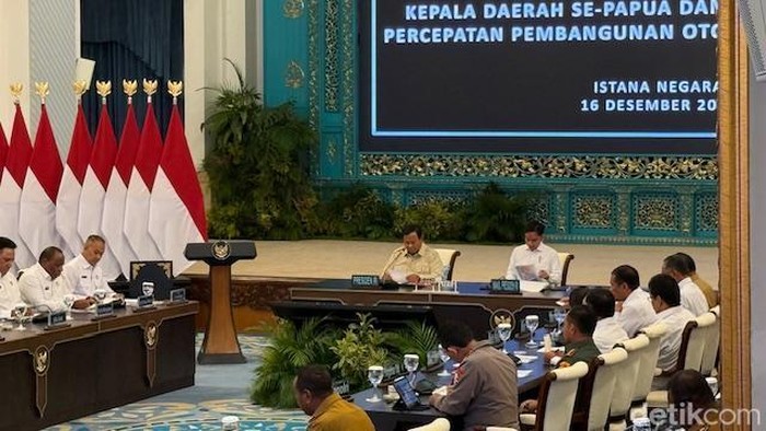 Prabowo di Depan Kepala Daerah Se-Papua: Ekonomi RI Ke-8 Terbesar Dunia