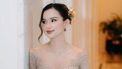 Sarah Menzel Tampil Paripurna saat Wisuda: Kebaya Bali-Gelar Ganda