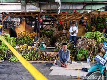 Sehari Usai Kebakaran, Pasar Induk Kramat Jati Dibuka Kembali