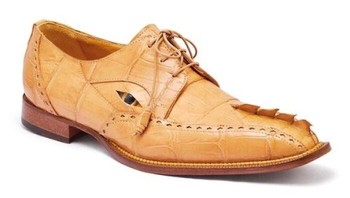 Sekilas formal, tapi ini sepatu yang buat orang melihat segan karena pemilik kulitnya seperti sedang menatap kita. Foto: Boredpanda