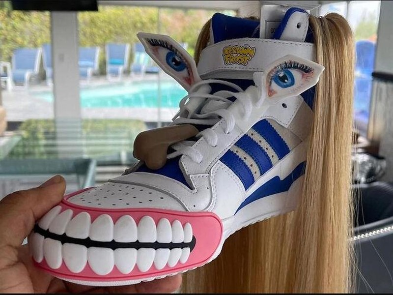 Dari hak berbentuk permen karet hingga sepatu yang tampak hidup, desain-desain ini membuktikan bahwa alas kaki juga bisa jadi karya seni penuh cerita.