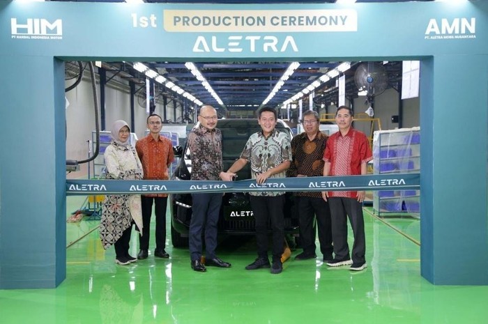 Setahun di Industri EV RI, Aletra Capai TKDN 44% & Perluas Dealer 3S