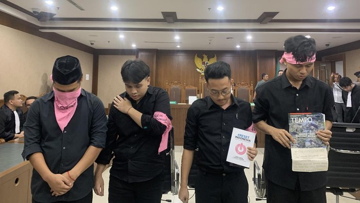 Delpedro-Admin Gejayan Memanggil Didakwa Unggah 80 Konten Hasutan Ricuh Agustus