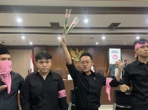 Video: Suasana Ricuh Jelang Sidang Delpedro cs di PN Jakpus