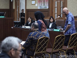 Jaksa: Nadiem Bikin 2 Grup WA Sebelum Menjabat, Isinya Jurist Tan-Najelaa Shihab