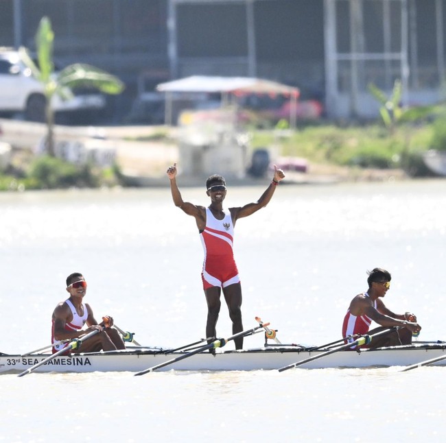 Tim Dayung Putra Indonesia Sabet Emas Quadruple Sculls SEA Games 2025