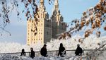 Warga New York Menikmati Suasana Winter di Central Park