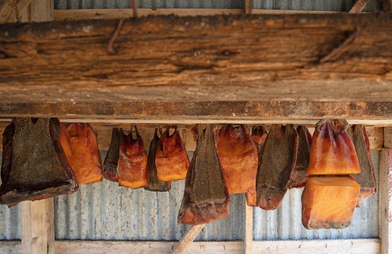 6 Makanan Paling Bau di Dunia, Mirip Bangkai hingga Kaus Kaki Kotor! Makanan Paling Bau di Dunia, Mirip Bangkai hingga Kaus Kaki Kotor!
