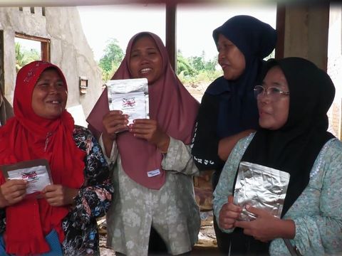 9 mobil patroli Korlantas bawa ribuan paket sembako tiba di Sumbar (dok.Korlantas Polri)