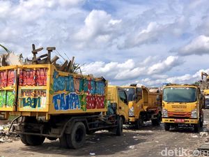 Volume Sampah di TPA Sukawinatan Palembang Naik Saat Musim Hujan