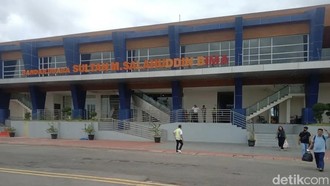 Cucu Sultan Bima XIV Merasa Kecewa, Bandara Bima Tak Pajang Foto Kakeknya