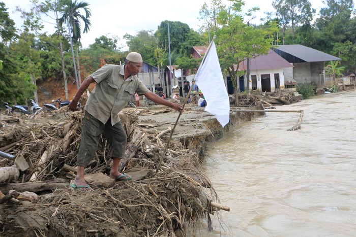 Bendera Putih sebagai Simbol Menyerah, Begini Asal Usulnya