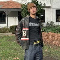 Fashion Korea 2025 Paling Viral: Celana Sagging Cortis & Labubu Rose BLACKPINK