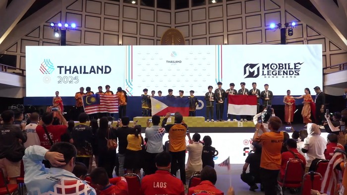 Serangkaian pertandingan Mobile Legends di cabor esports SEA Games 2025 telah berakhir. Medali emasnya berhasil diboyong oleh Filipina dan Malaysia.