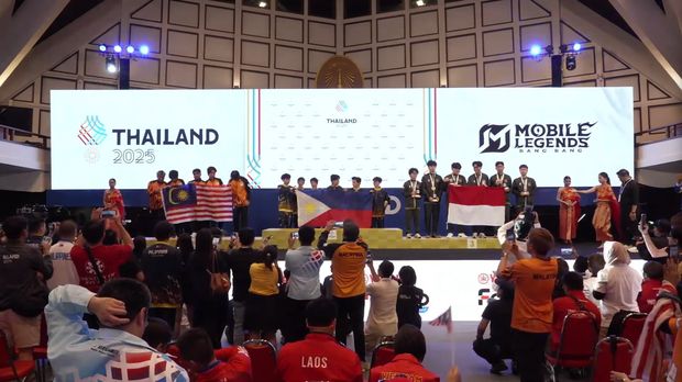 Serangkaian pertandingan Mobile Legends di cabor esports SEA Games 2025 telah berakhir. Medali emasnya berhasil diboyong oleh Filipina dan Malaysia.