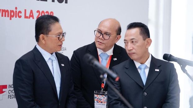 Raihan tiga medali emas SEA Games 2025 dari Balap Sepeda mendapat apresiasi langsung dari Ketua Umum Indonesia Cycling Federation (ICF) Listyo Sigit Prabowo, yang menilai capaian tersebut sebagai pijakan awal menuju target lebih besar di Asian Games hingga Olimpiade.
