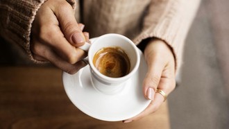 Pakar Sarankan Minum Kopi Sejam Pertama Setelah Bangun Tidur, Ini Alasannya