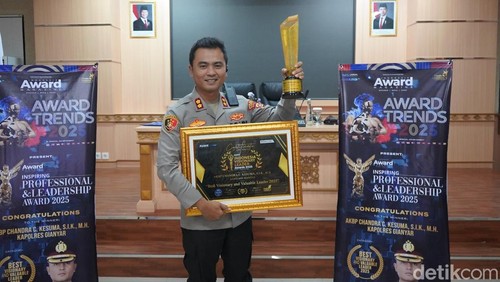Kapolres Gianyar AKBP Chandra Kesuma raih Penghargaan Best Valuable Leader 2025.