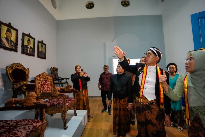 Revitalisasi Panggung Sangga Buwana Surakarta, Fadli Zon: Punya Nilai Sakral