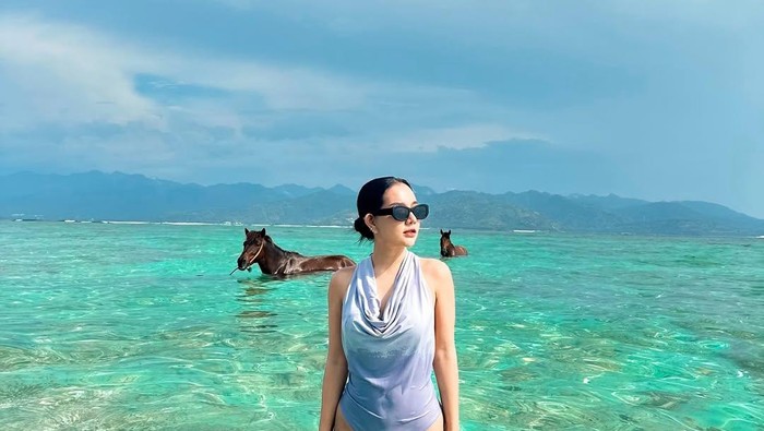 Liburan Lala Widy di Gili Trawangan