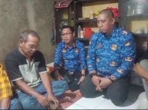 Nenek di Makassar Digendong Ambil Bansos, Lurah Tegaskan Pegawainya Tak Salah
