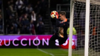 Ter Stegen Akhirnya Main Lagi