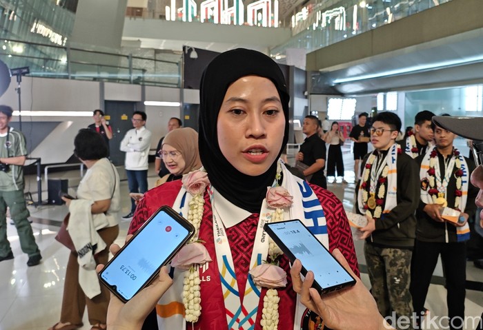 Atlet voli Megawati Hangestri Pertiwi tiba di tanah air, Selasa (17/12/2025), usai tampil di SEA Games 2025.
