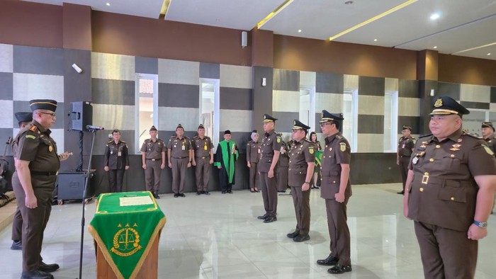 Kejati Jatim Rombak Jajaran Pidsus Lewat Rotasi Jabatan