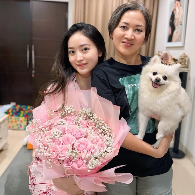 Foto Kejutan Ultah ke-27 Natasha Wilona, Masih Pakai Piyama & Tanpa Makeup