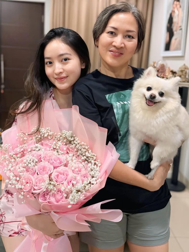 Foto Kejutan Ultah ke-27 Natasha Wilona, Masih Pakai Piyama & Tanpa Makeup