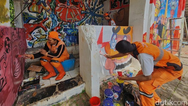 PPSU Sulap Posko Ormas Terbengkalai Percantik Sudut Kota