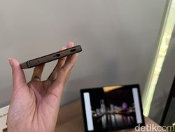 Menggenggam Sharp Aquos R10 dan sense10 yang Serupa Tapi Tak Sama