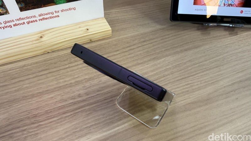 Sharp Aquos R10 dan Aquos sense10